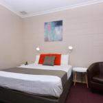 Motel Poinsettia - Holiday Cairns 0
