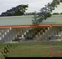 Rothbury Escape - Holiday Cairns