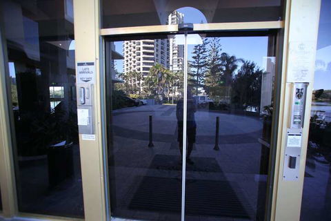 Gold Coast Amor'e Luxury Sub Penthouse - Holiday Cairns 1