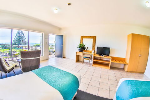 COAST Motel And Apartments - Holiday Cairns 6
