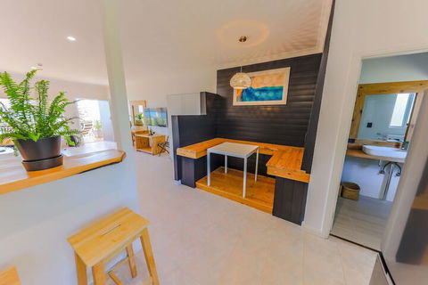 COAST Motel And Apartments - Holiday Cairns 7