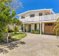 Coastal Retreat in Blairgowrie - Holiday Cairns