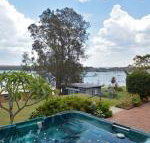 The House on the Lake at Fishing Point Lake Macquarie honestly put the line in  catch fish - Holiday Cairns