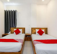 Basils Brush - Holiday Cairns