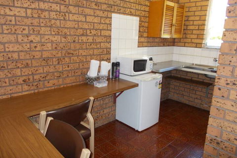 Corowa Gateway Motel - Holiday Cairns 2