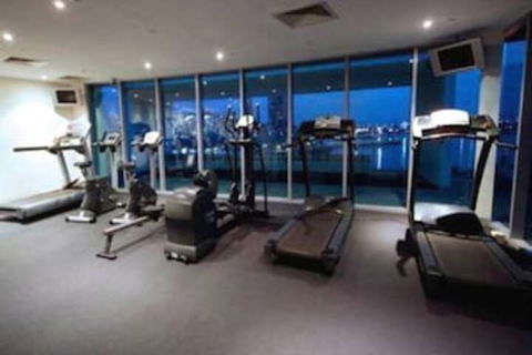 View Apartment At Docklands - Holiday Cairns 2