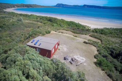 Cloudy Bay Cabin - Holiday Cairns 0