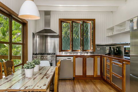 A PERFECT STAY - Sweethaven - Holiday Cairns 2