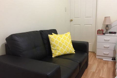 The Royal Dolphin B&B In Safety Bay - Holiday Cairns 4