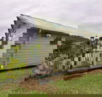 Mena Creek Flower House - Holiday Cairns