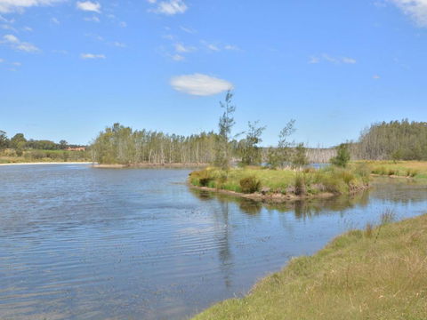Grasmere Estate Homestead Hear The Lions Roar From Nearby Hunter Valley Zoo - Holiday Cairns 3