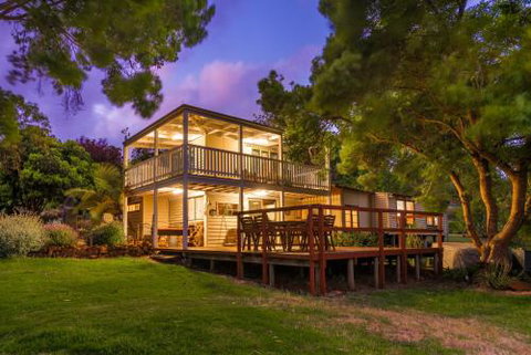 Chestnut Brae Farmstay - Holiday Cairns 3