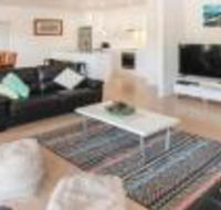 Wirraway Luxury Chalet - Holiday Cairns