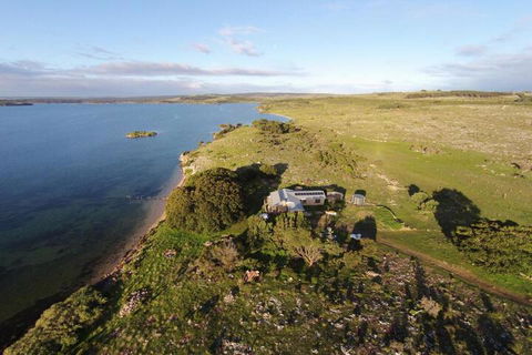 Ratcliff Cottage - Holiday Cairns 2