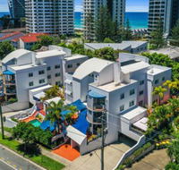 Surfers Beach Resort 2 - Holiday Cairns