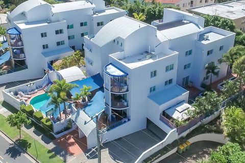 Surfers Beach Resort 2 - Holiday Cairns 2