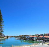 Studio Style Mindarie Marina - Holiday Cairns
