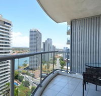 Absolute Luxury at Chevron Towers - Holiday Cairns