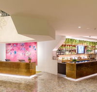 Eatons Hill Hotel - Holiday Cairns