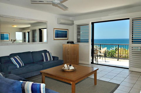 Your Home From Home With Ocean Views - Holiday Cairns 2