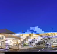 The Oriana Orange - Holiday Cairns