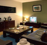 Plomer Beach House - Holiday Cairns