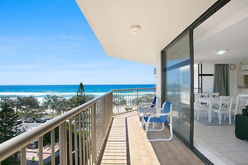The Imperial Surfers Paradise - Holiday Cairns 0