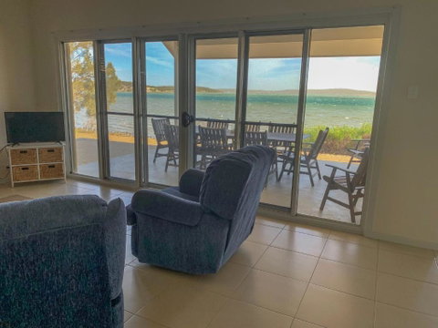 The Beach House - Holiday Cairns 3