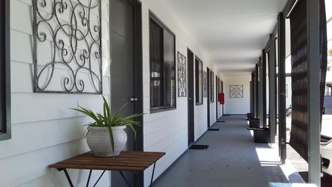 Verandah Motel - Holiday Cairns 2