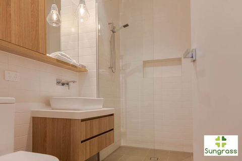 SOKO Waterfront - Holiday Cairns 6