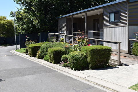 Lifestyle Villages Traralgon - Holiday Cairns 4