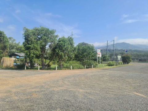 Valley View Motel - Holiday Cairns 0