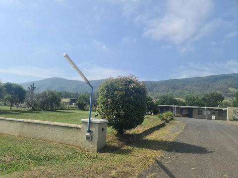 Valley View Motel - Holiday Cairns 1