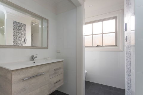 Blue Door Apartments - Holiday Cairns 1