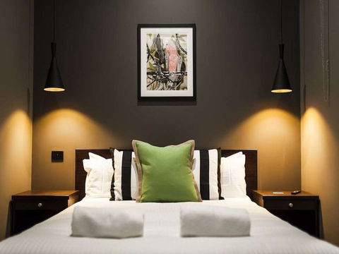 Criterion Hotel Sale - Holiday Cairns 2