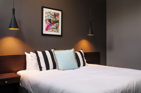 Criterion Hotel Sale - Holiday Cairns 3