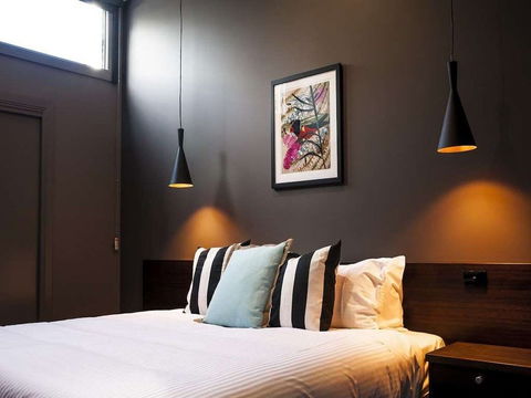 Criterion Hotel Sale - Holiday Cairns 6