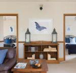 Windsors Edge Cottage Rothbury - Holiday Cairns