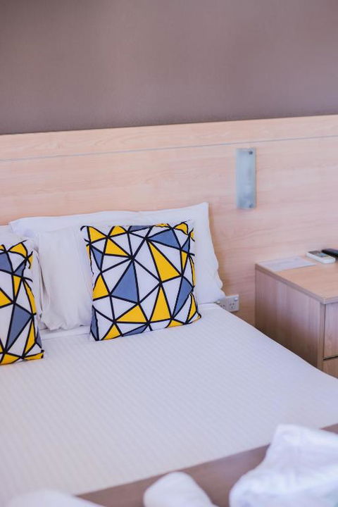 Hotel Canobolas Motel & Units - Holiday Cairns 5