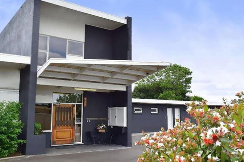 Tamworth City Motel - Holiday Cairns 1