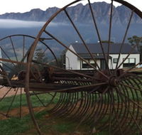 Manna Hill Farm - Holiday Cairns