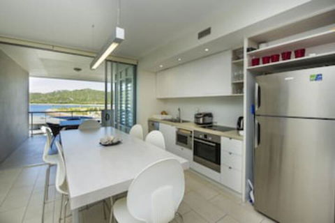 1 Bright Point Apartment 1502 - Holiday Cairns 0