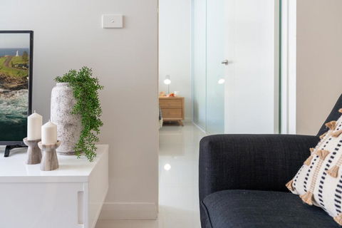 CENTRAL NO 5 LUXURY APARTMENT - Holiday Cairns 2