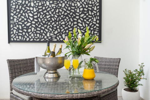 CENTRAL NO 5 LUXURY APARTMENT - Holiday Cairns 3