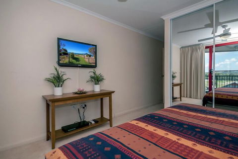 Gleneagles, Unit 53 Horizons Golf Club - Holiday Cairns 1