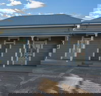 The Pambula Cottage - Holiday Cairns