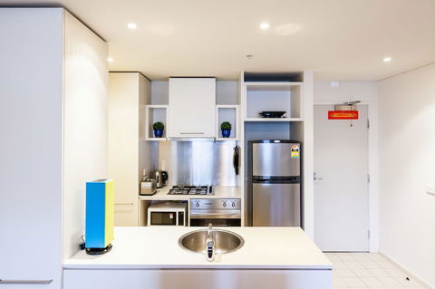 WESLEY, 2BDR Carlton Apartment - Holiday Cairns 3