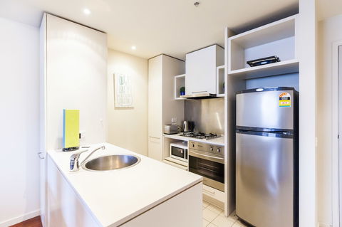 WESLEY, 2BDR Carlton Apartment - Holiday Cairns 4
