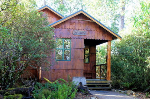 Cradle Mountain Highlanders Cottages - Holiday Cairns 5