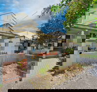 Newcastle Executive Homes - Veda House - Holiday Cairns